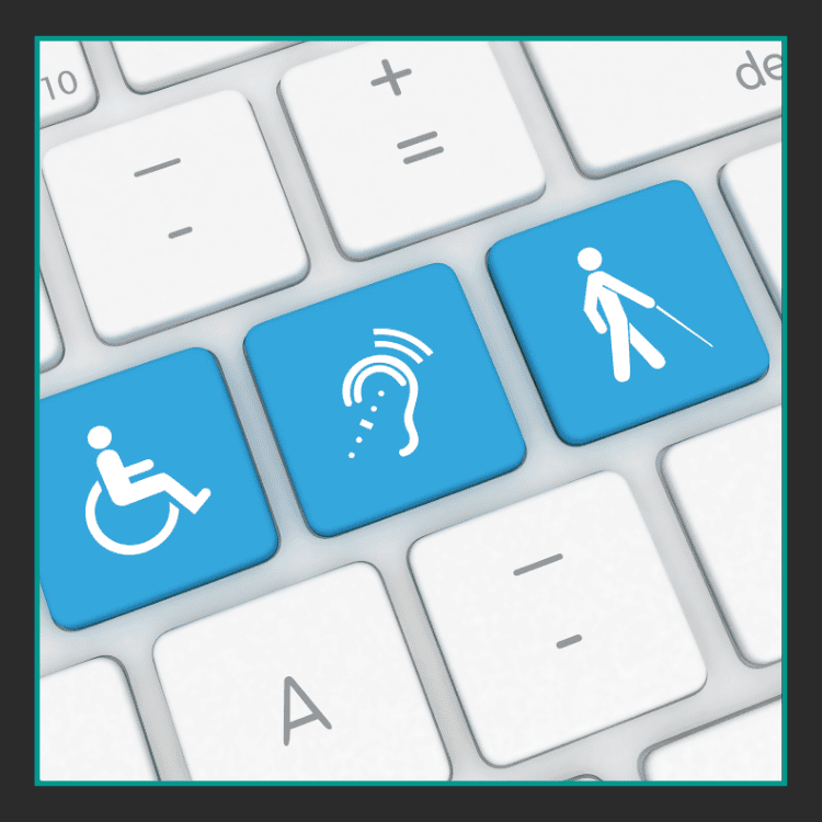 Eine Computertastatur mit drei blauen Tasten, auf denen Symbole für Barrierefreiheit angezeigt werden: ein Rollstuhl, ein Ohr mit Schallwellen für Hörbehinderungen und eine Person mit einem Gehstock für Sehbehinderungen.