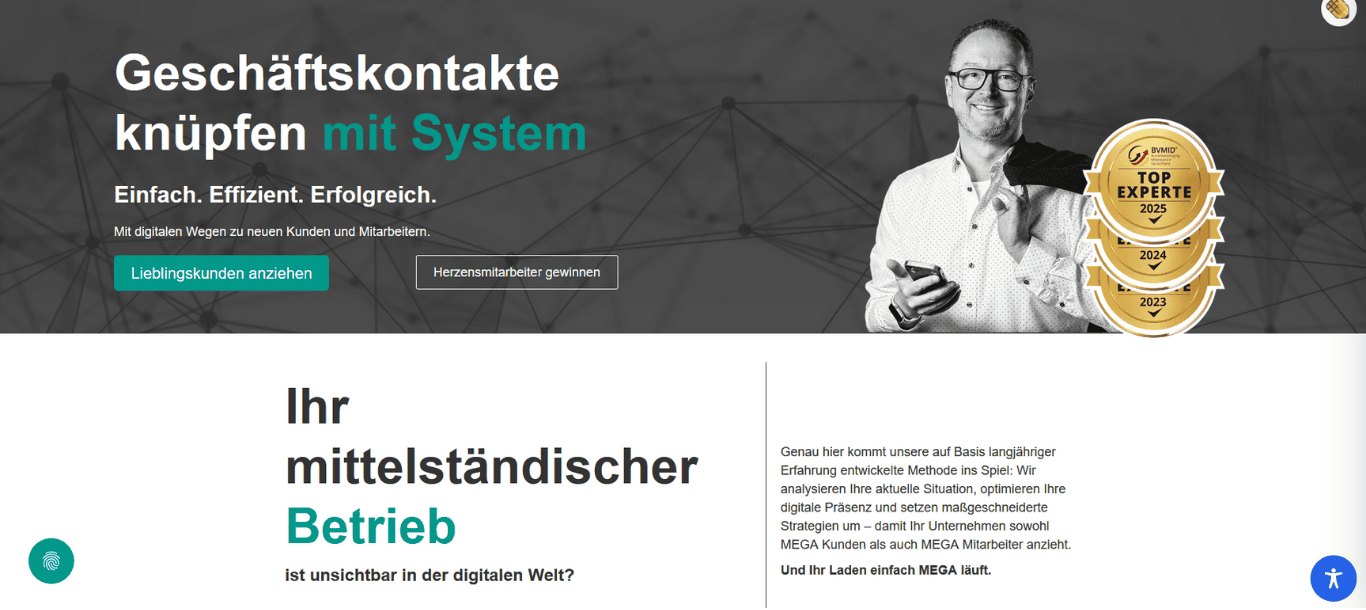Screenshot einer deutschen Unternehmenswebsite mit Schwarzweißbildern von Personen, Auszeichnungen und fettgedrucktem Text über effizientes Networking für mittelständische Unternehmen. Grüne Hervorhebungen heben wichtige Begriffe hervor.